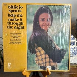 Vintage Billie Jo Spears 1972 Vinyl Record - Help Me Make it Through The Night